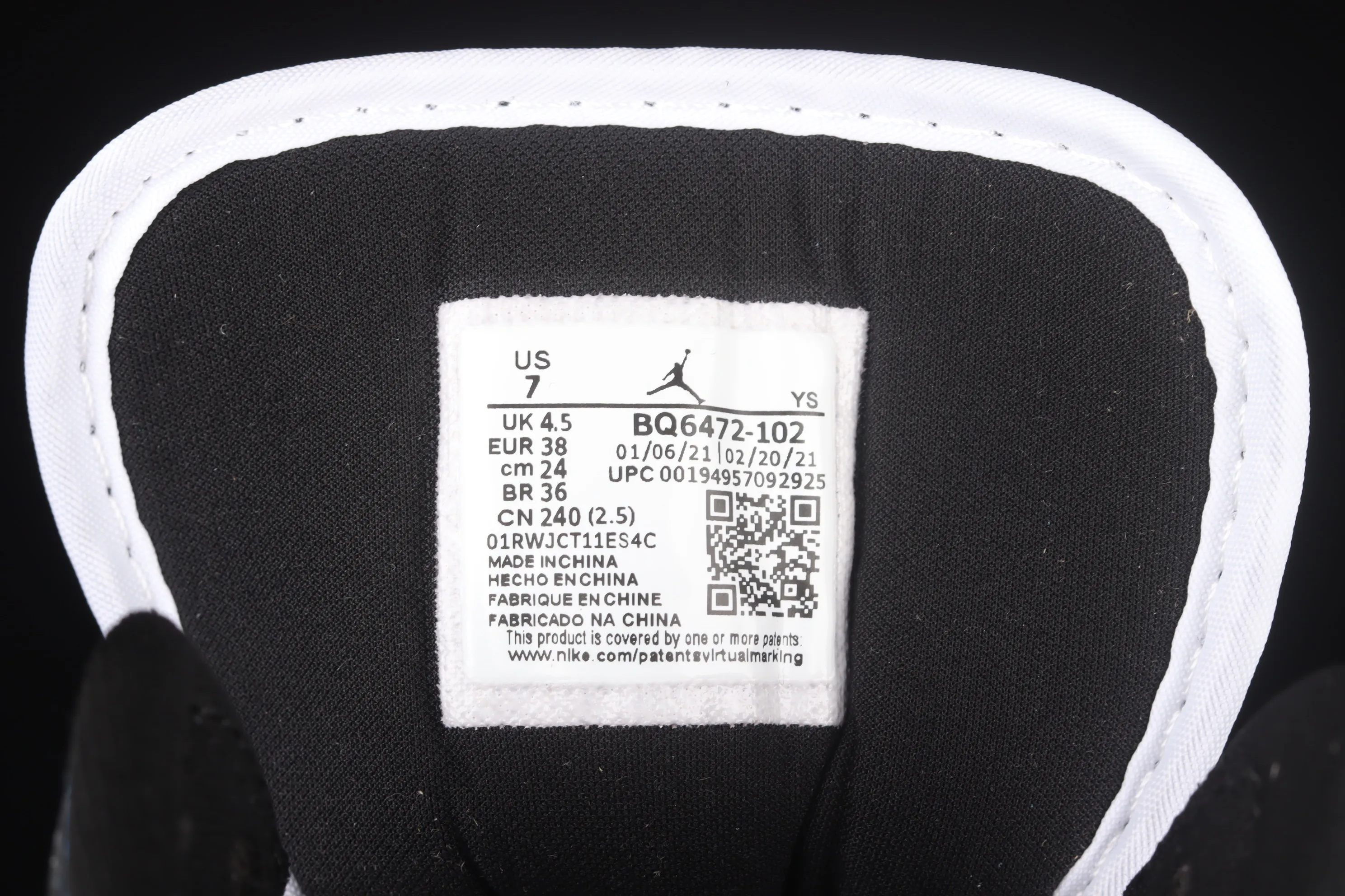 All categories Air Jordan Jordan series basketball shoes Air Jordan 1 Mid Different versions Air Jordan 1 Mid SE AJ1 Joe 1 black and white blue BQ6472-102